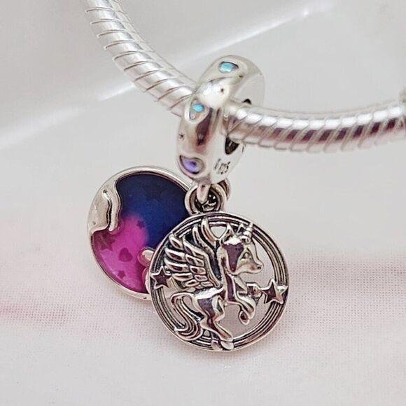 Pandora Magical Unicorn Dangle Charm - Picture 2 of 5